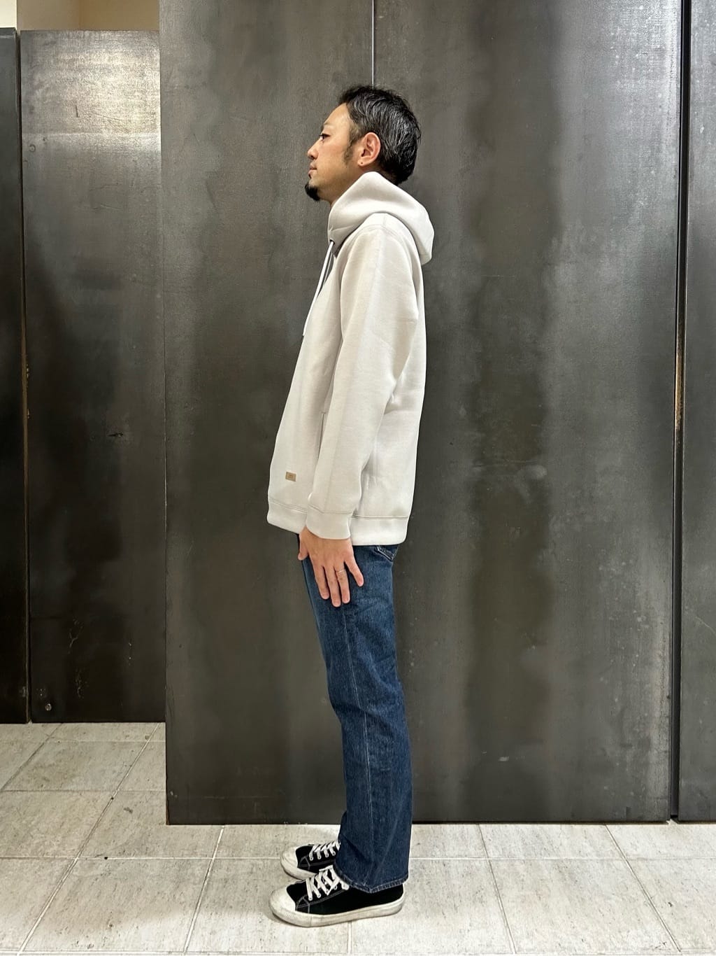coheyさんの「TAKEO KIKUCHI｜【Sサイズ～】エアダン プルオーバー パーカ」を使ったコーディネート