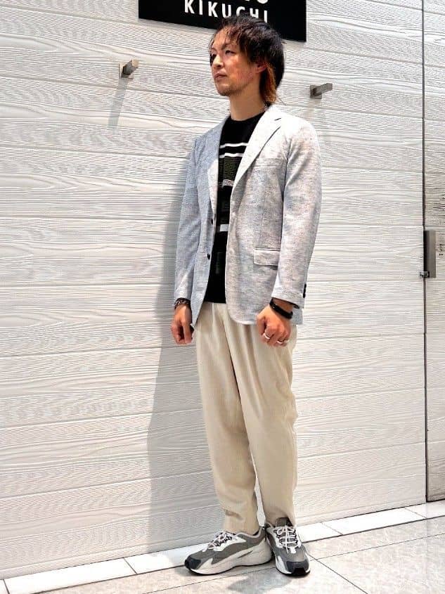 井出恭輔さんの「TAKEO KIKUCHI｜【尾州織】リネンブレンド メッシュ ジャケット」を使ったコーディネート