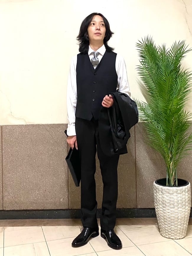 コバヤシさんの「TAKEO KIKUCHI｜フォーマルチーフ」を使ったコーディネート