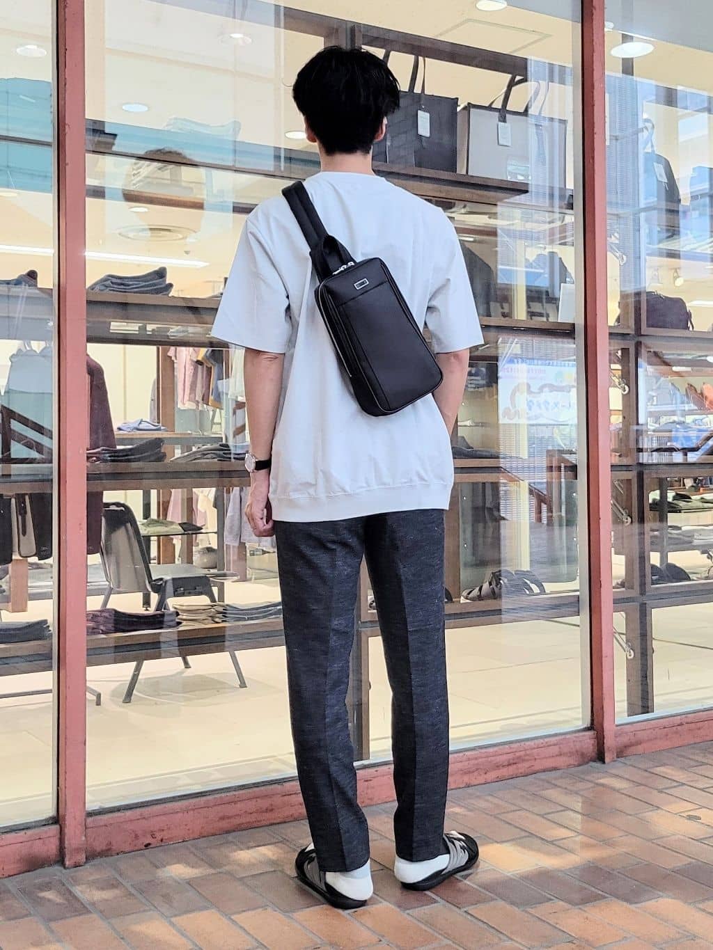 piroyaさんの「TAKEO KIKUCHI｜【抗菌防臭／5サイズ展開】ハイゲージポンチ Tシャツ」を使ったコーディネート