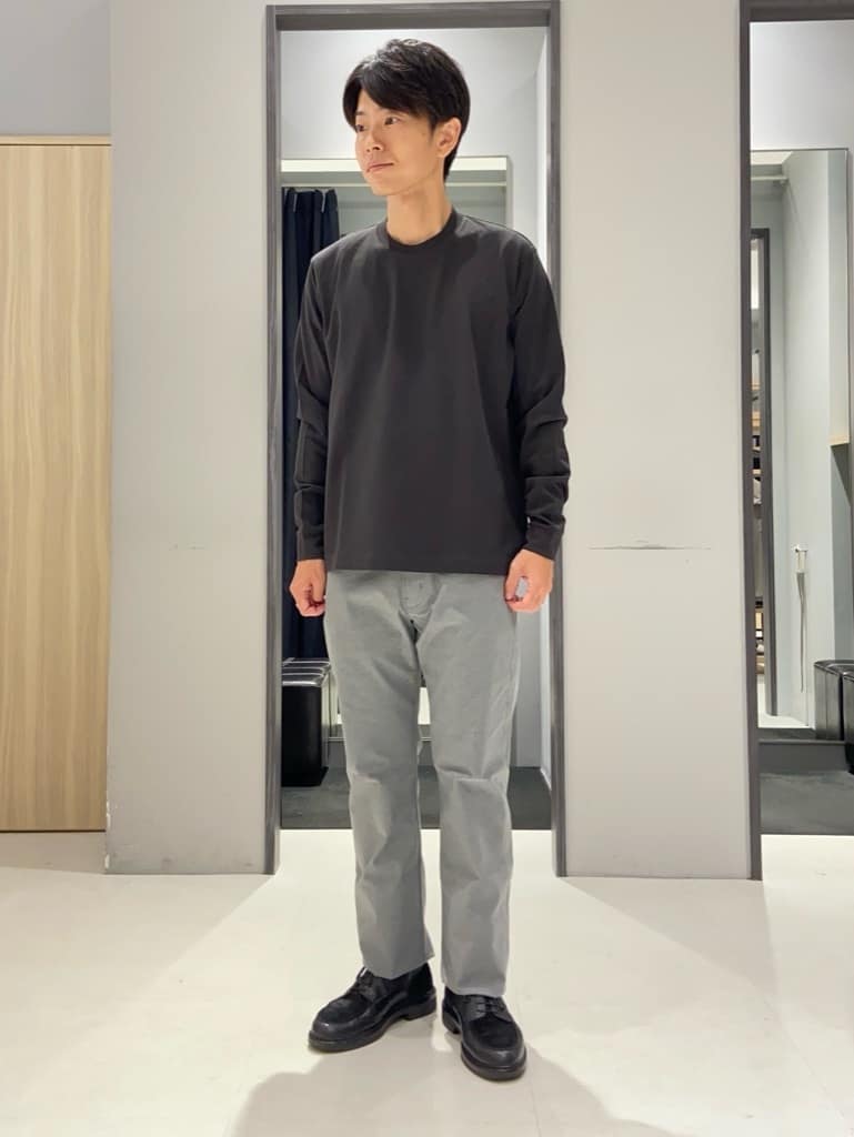 わいずみさんの「TAKEO KIKUCHI｜ハットモチーフ ジャカード ストライプ シャツ」を使ったコーディネート