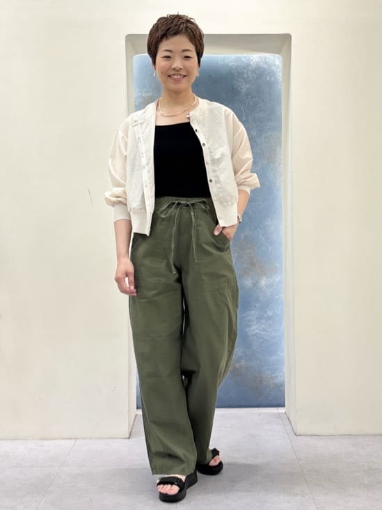 シュウコさんの「grove｜＜Lee&times;grove（別注色あり）＞ PAINTER PANTS」を使ったコーディネート