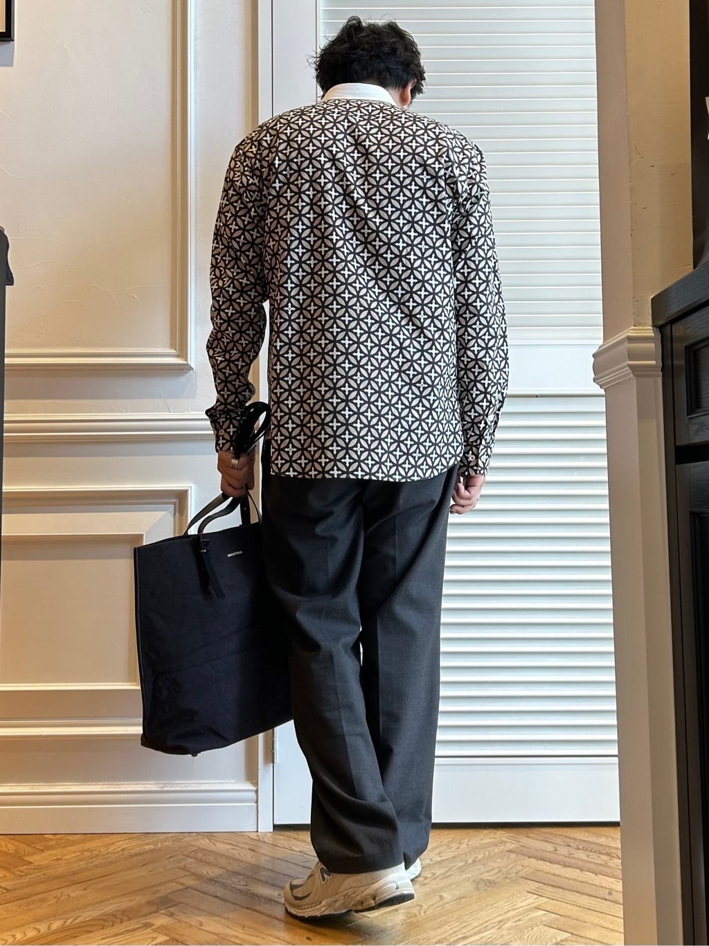 須田　慎二郎さんの「DRESSTERIOR｜」を使ったコーディネート