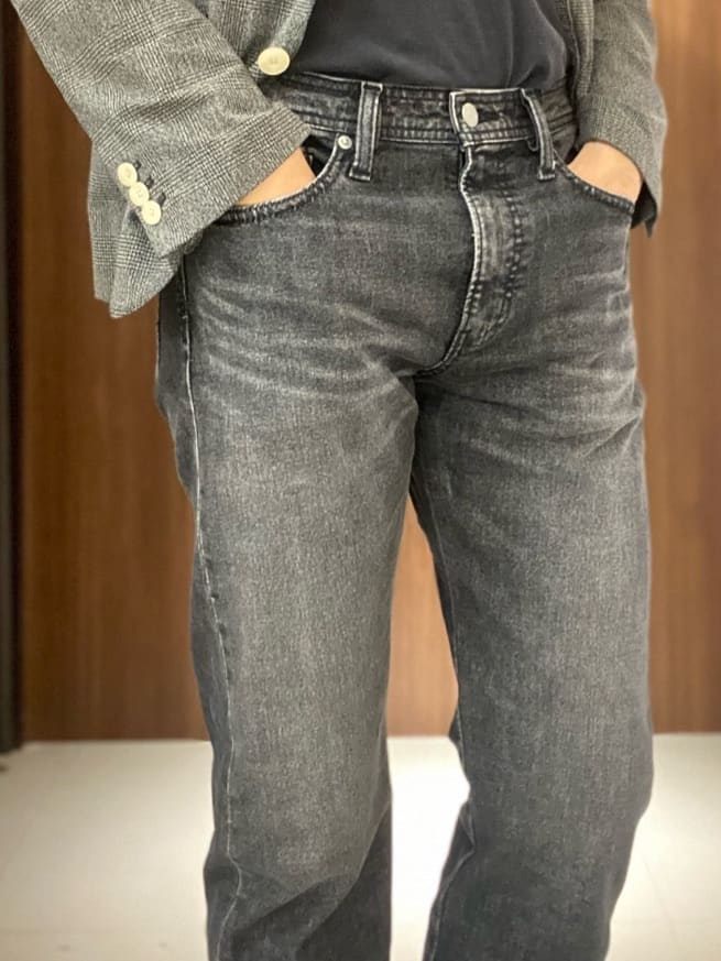かたやまさんの「TAKEO KIKUCHI｜【モンスターストレッチ】日本製 ウォッシュド デニムパンツ」を使ったコーディネート