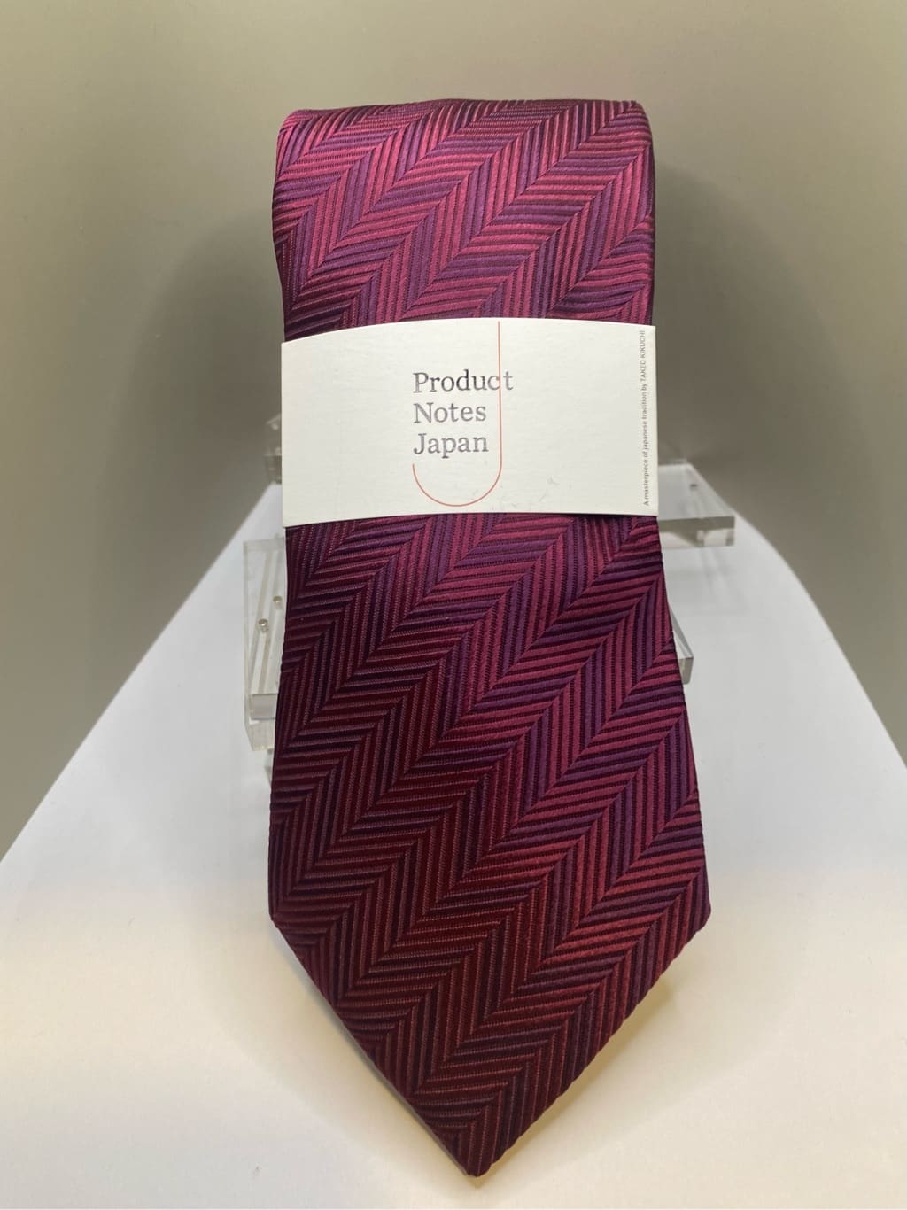 リュウネットさんの「TAKEO KIKUCHI｜【Made in JAPAN】矢絣（やがすり）シルクネクタイ」を使ったコーディネート