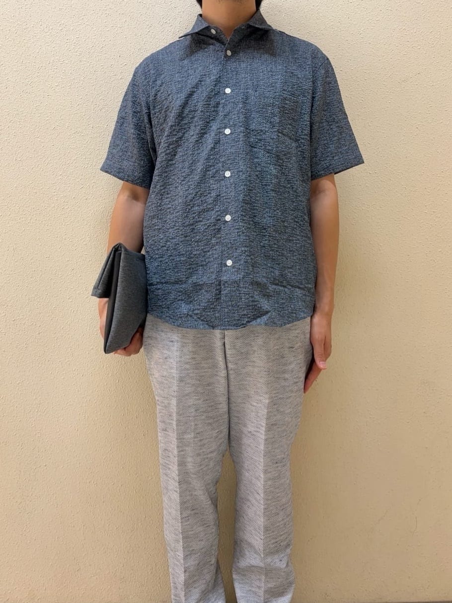 及川さんの「TAKEO KIKUCHI｜【尾州織】リネンブレンド メッシュパンツ」を使ったコーディネート