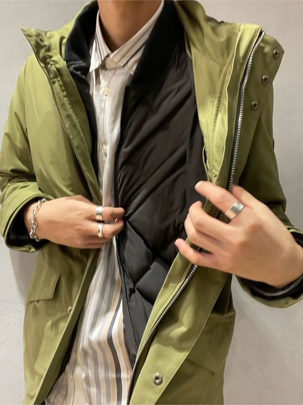 Seiyaさんの「TAKEO KIKUCHI｜【3WAY／撥水】ドビーメモリー ダウンライナーブルゾン」を使ったコーディネート