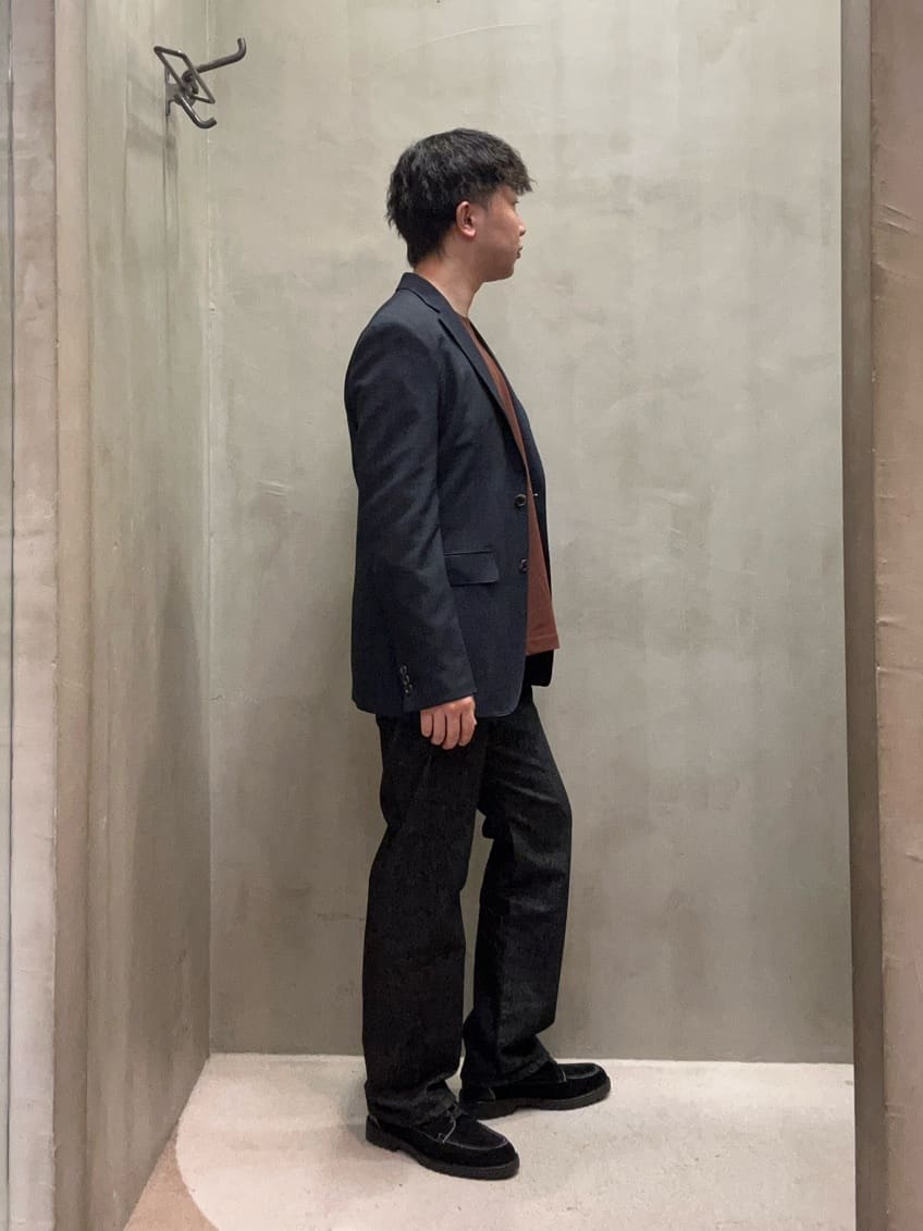 コウノ モトヤさんの「TAKEO KIKUCHI｜【モンスターストレッチ】日本製 ワンウォッシュ デニムパンツ」を使ったコーディネート