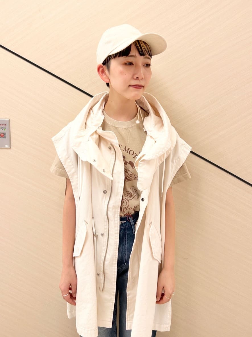 OCHIAIさんの「DRESSTERIOR｜【ウォッシャブル】テーパードコンフォートデニム」を使ったコーディネート