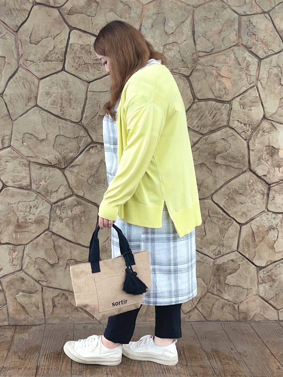 Risaさんの「SHOO･LA･RUE｜【SS-3L/無理せずスリム】 ぐんぐん伸びる イージーテーパードパンツ」を使ったコーディネート