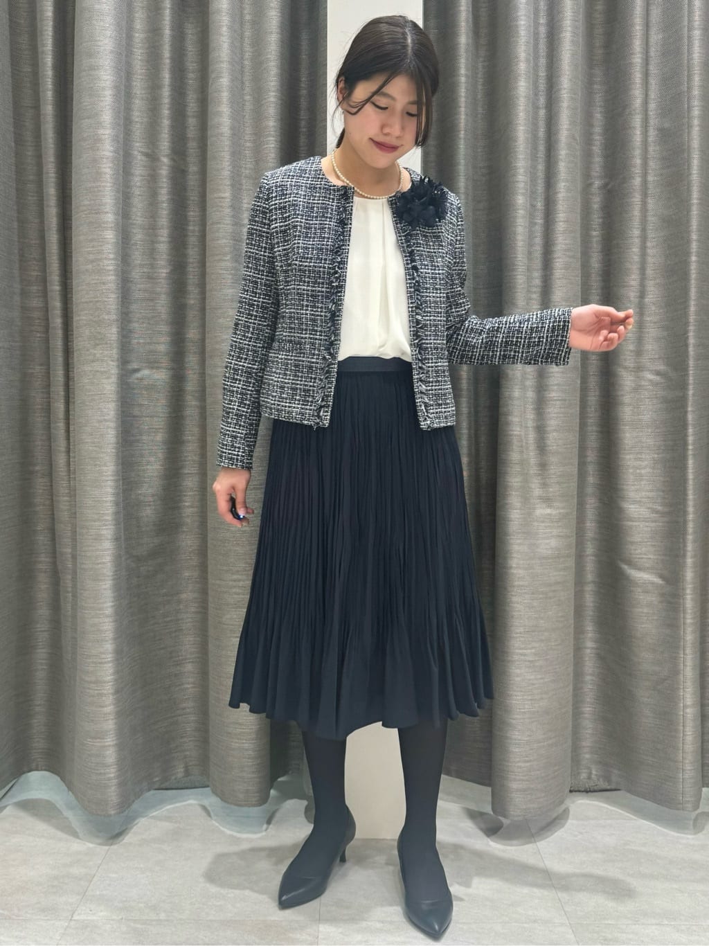 nanaさんの「UNTITLED｜【追加/日本製】ブーケフラワーコサージュ」を使ったコーディネート