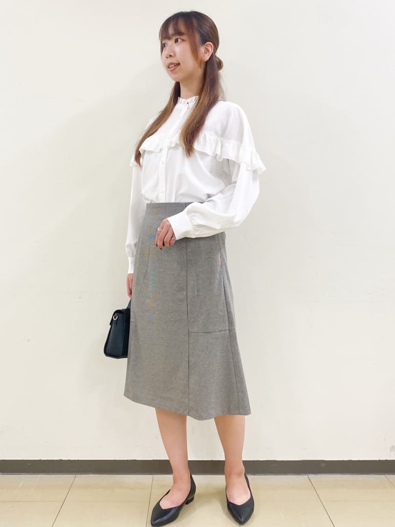 yurinaさんの「index｜《5色展開／S-LLサイズ》ストレッチマーメイドスカート／セットアップ対応【洗濯機洗い可／イージーケ」を使ったコーディネート