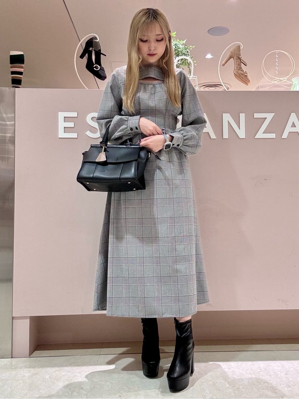 kaさんの「ESPERANZA｜ラク盛りショートブーツ」を使ったコーディネート