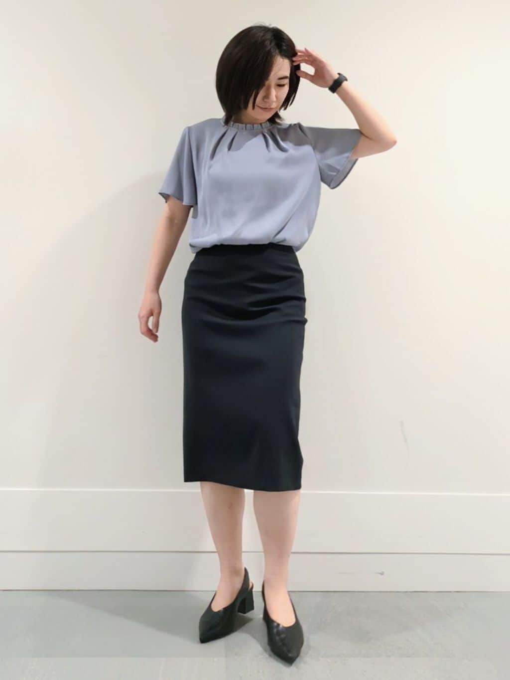 ミズタさんの「UNTITLED｜【洗える通勤スーツ】レジェールギャバ ストレッチタイトスカート」を使ったコーディネート