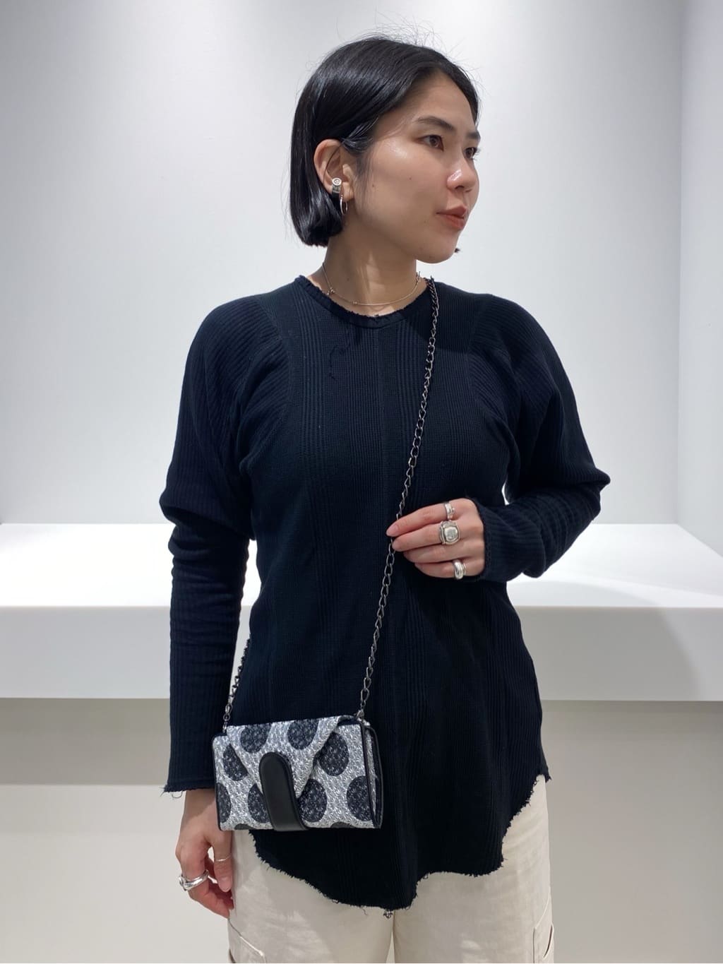 Uさんの「HIROKO HAYASHI｜チェーン付長財布用 ロングチェーン」を使ったコーディネート