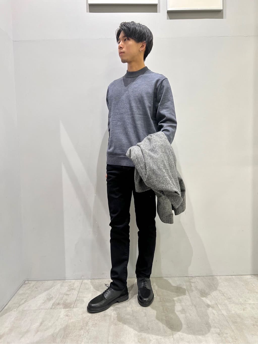 SHOOさんの「TAKEO KIKUCHI｜【Sサイズ～】ストレッチ デニム パンツ」を使ったコーディネート