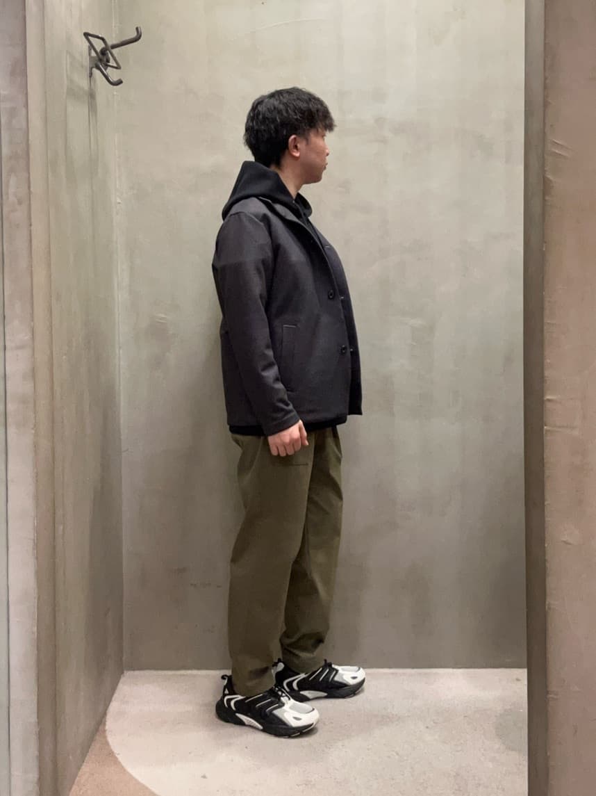 コウノ モトヤさんの「TAKEO KIKUCHI｜【DOWN FABRIC】ダウンファブリック スタンドカラーブルゾン」を使ったコーディネート