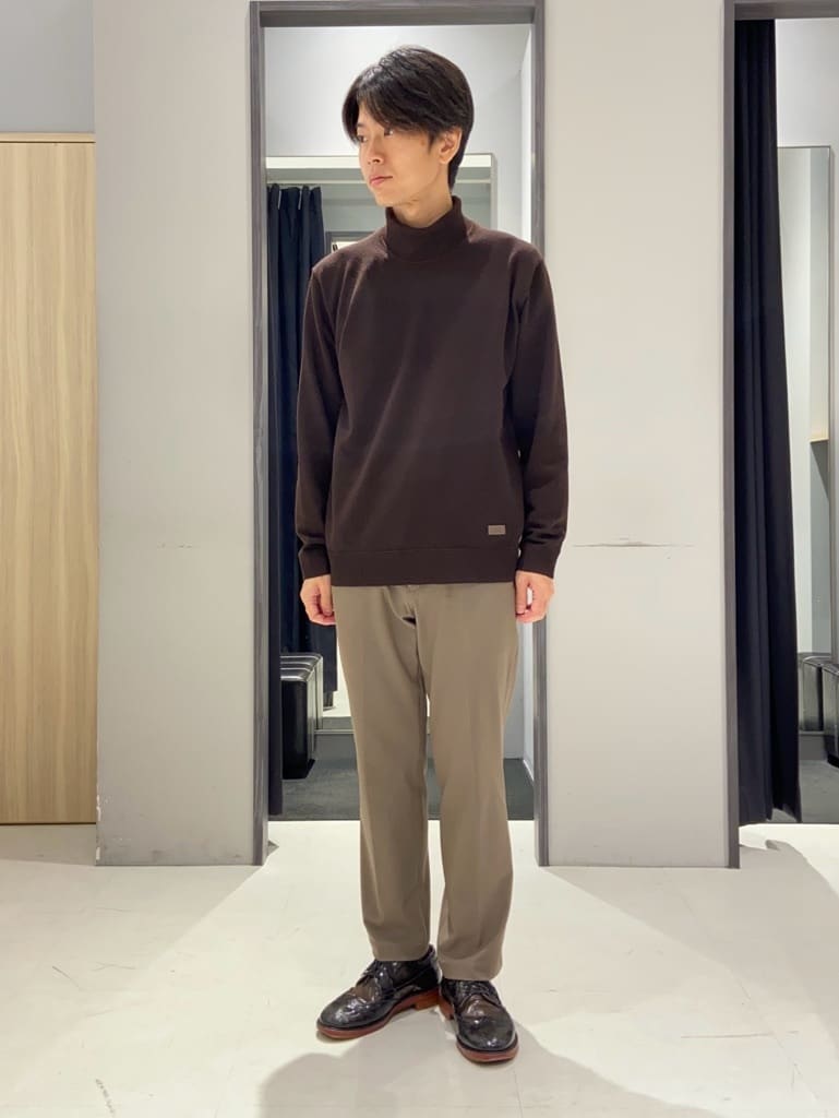 わいずみさんの「TAKEO KIKUCHI｜フルベジタンニンレザー バックパック」を使ったコーディネート