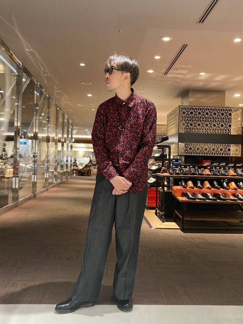 KDDさんの「TAKEO KIKUCHI｜ウェリントン型セルフレーム」を使ったコーディネート