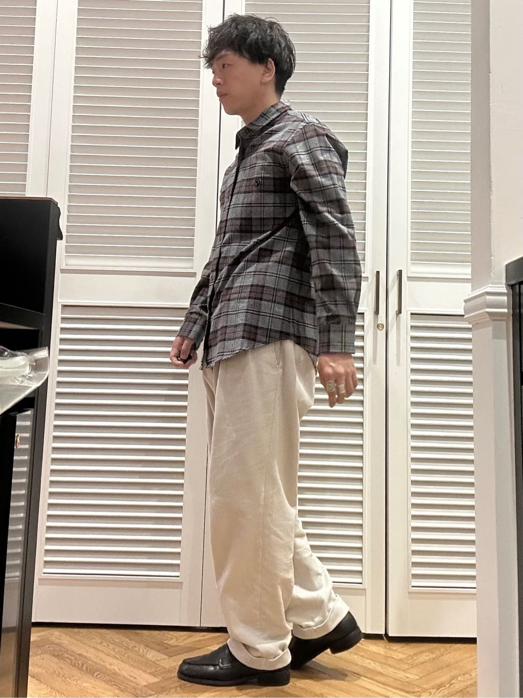 須田　慎二郎さんの「DRESSTERIOR｜【撥水加工/Safari5月号掲載】ローファー」を使ったコーディネート