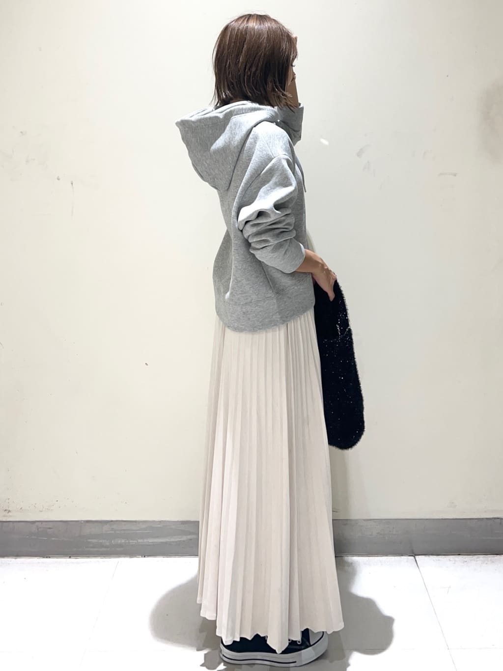 meeさんの「OPAQUE.CLIP｜CONVERSE キャンバス オールスター HI」を使ったコーディネート