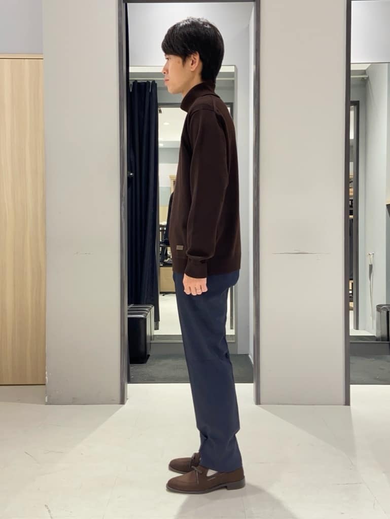 わいずみさんの「TAKEO KIKUCHI｜フルベジタンニンレザー バックパック」を使ったコーディネート