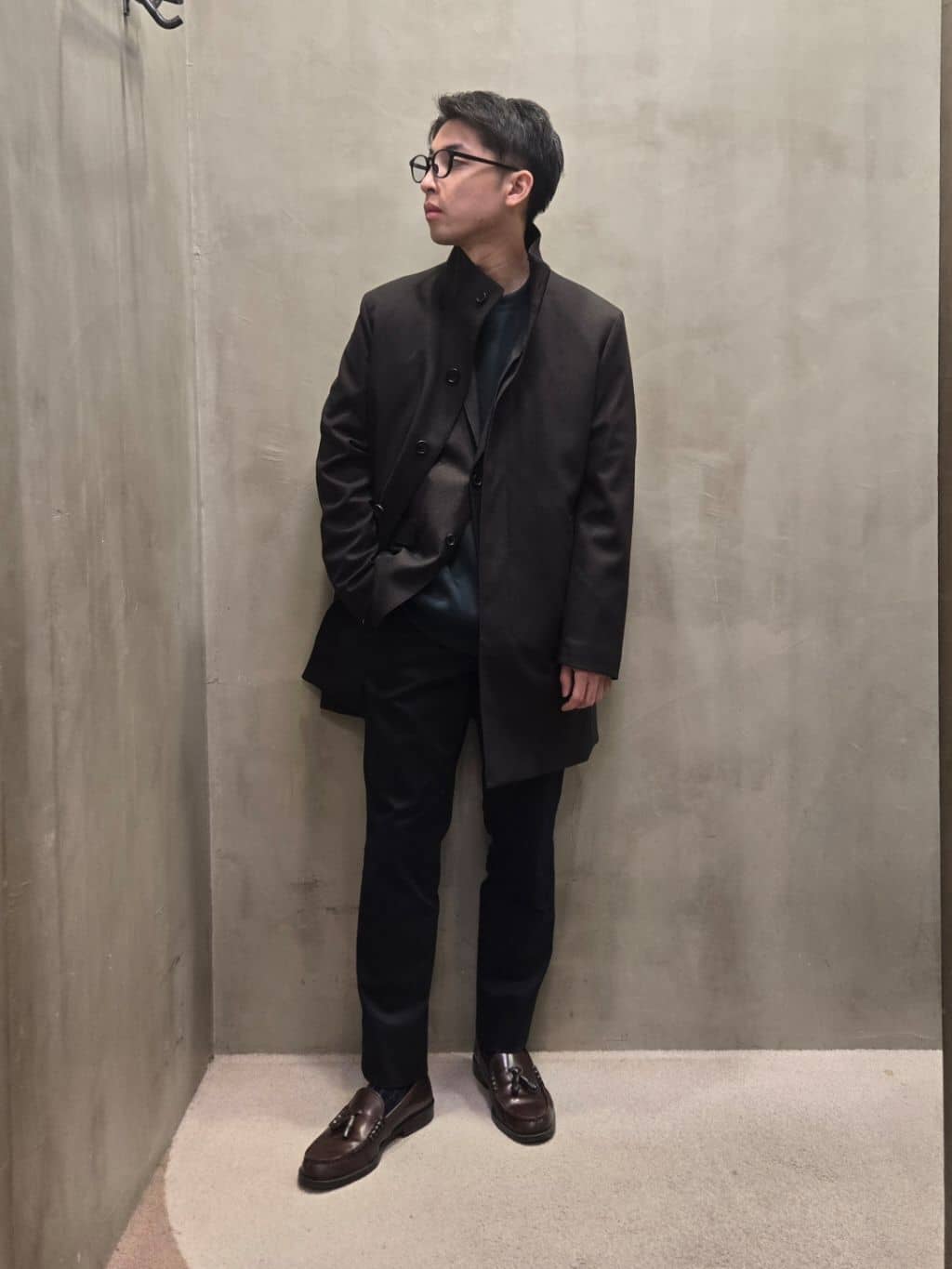 白木駆さんの「TAKEO KIKUCHI｜【オフィスカジュアル対応】ドレス チノパンツ」を使ったコーディネート
