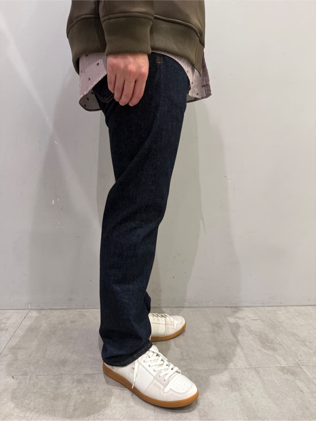 SHOTAさんの「TAKEO KIKUCHI｜ハットモチーフ ジャカード ストライプ シャツ」を使ったコーディネート