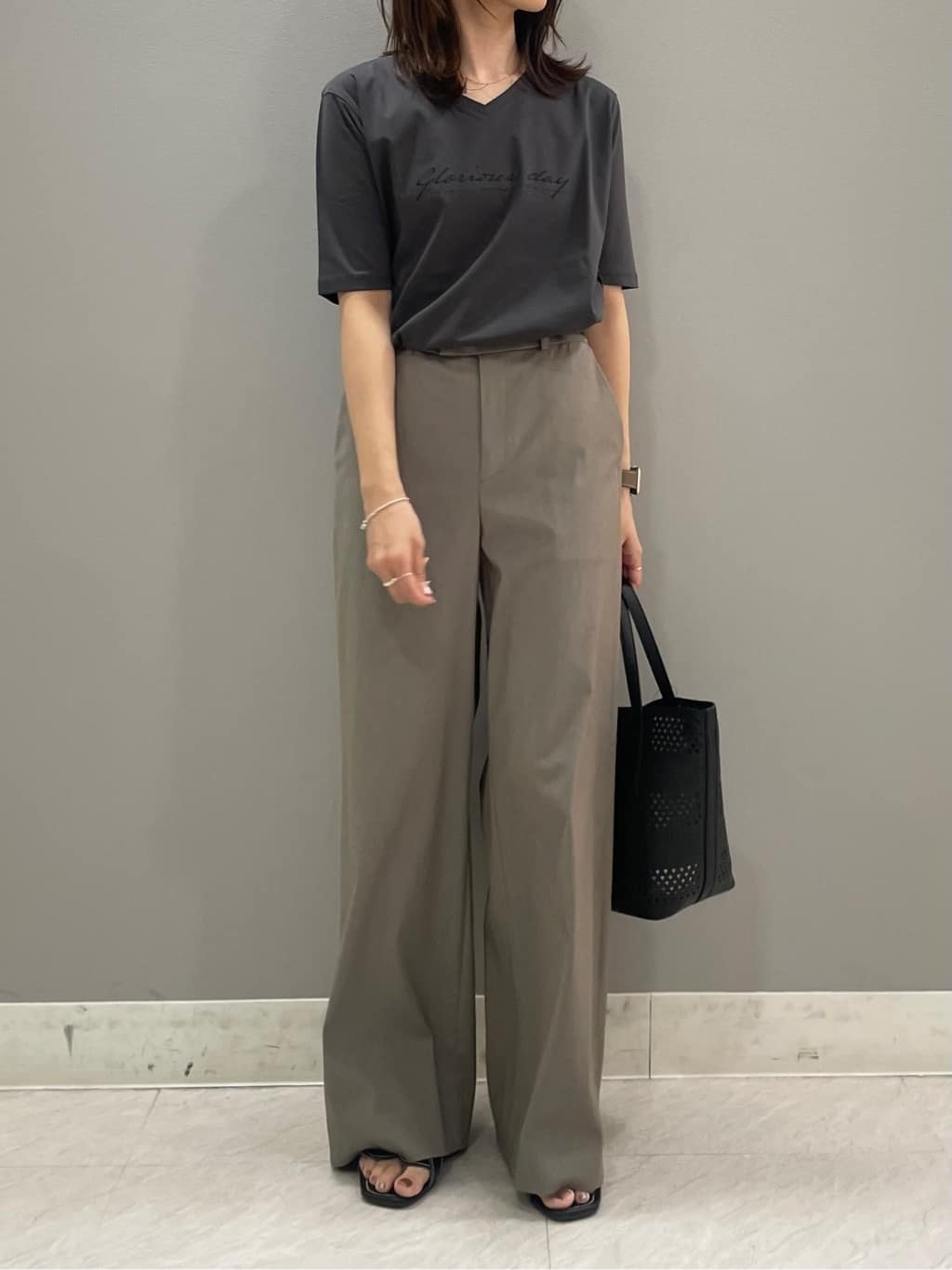 riiさんの「INDIVI｜◆【日本製/通勤】ベーシックマニッシュスーツベルト」を使ったコーディネート