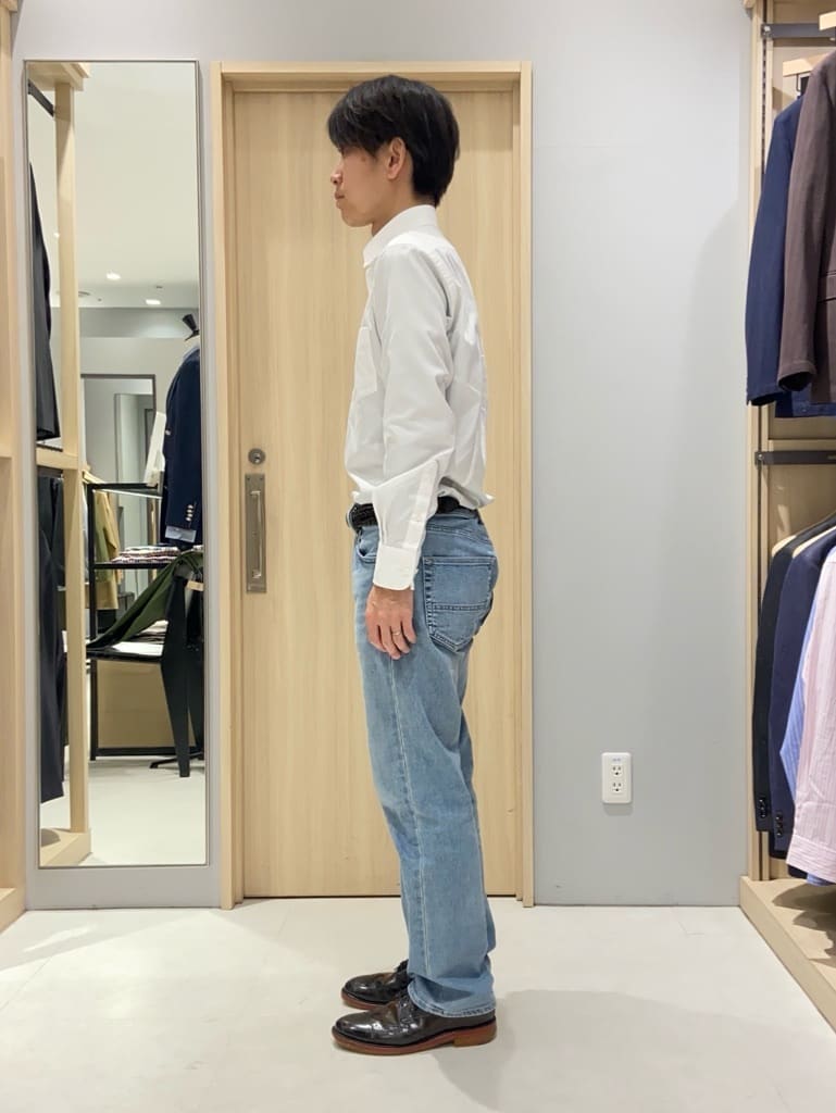 わいずみさんの「TAKEO KIKUCHI｜【Made in JAPAN】ブロード レギュラーカラー ドレスシャツ」を使ったコーディネート