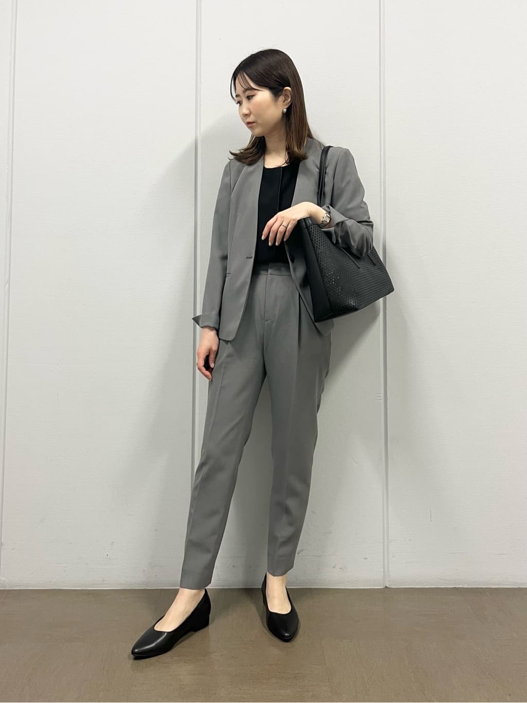 shokoさんの「INDIVI｜【定番スーツ／UVケア／洗える】ウール調ノーカラージャケット」を使ったコーディネート
