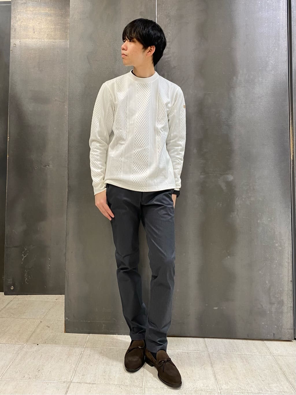 shoumaさんの「TAKEO KIKUCHI｜【全7サイズ&times;8色展開！】トップマルチヘリンボン パンツ」を使ったコーディネート