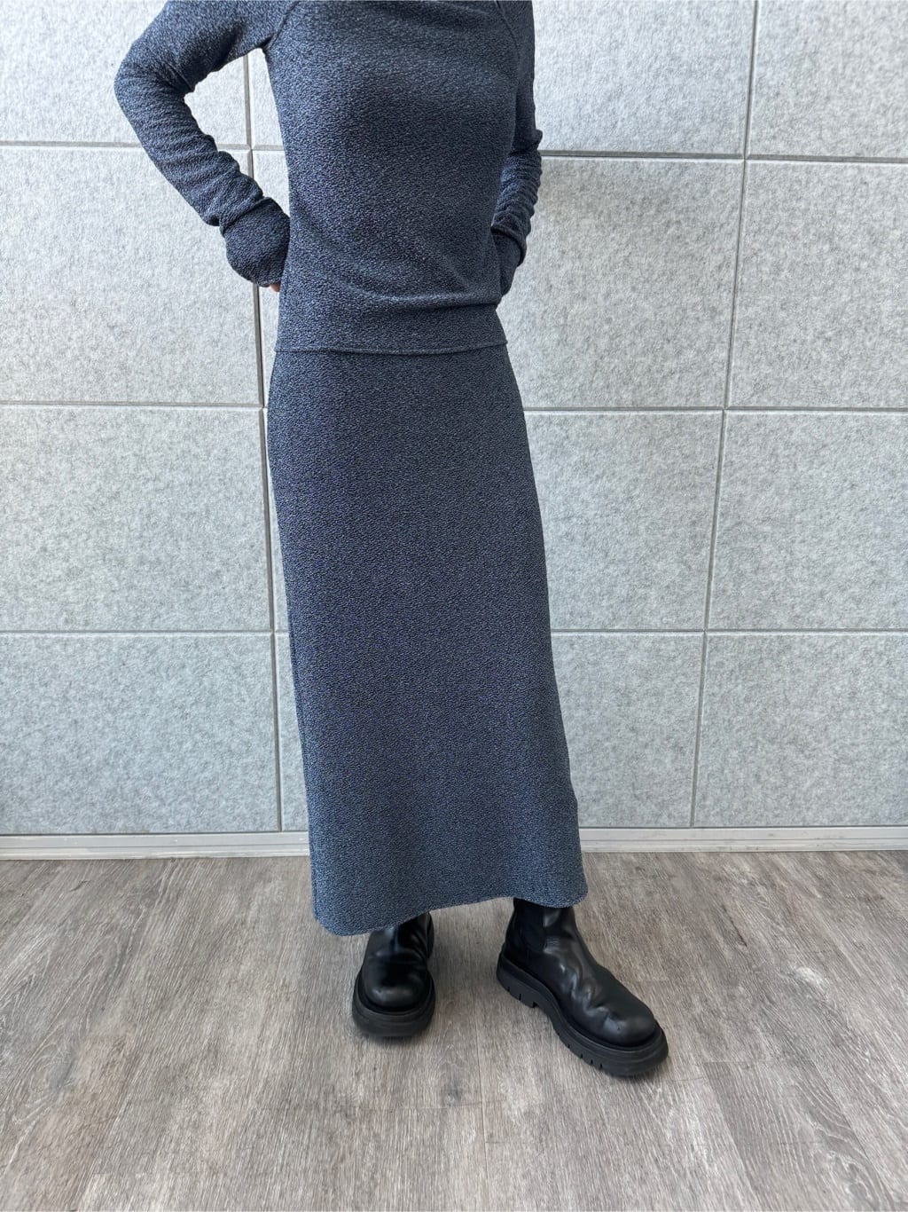 designer yukaさんの「CODE A｜lame skirt」を使ったコーディネート