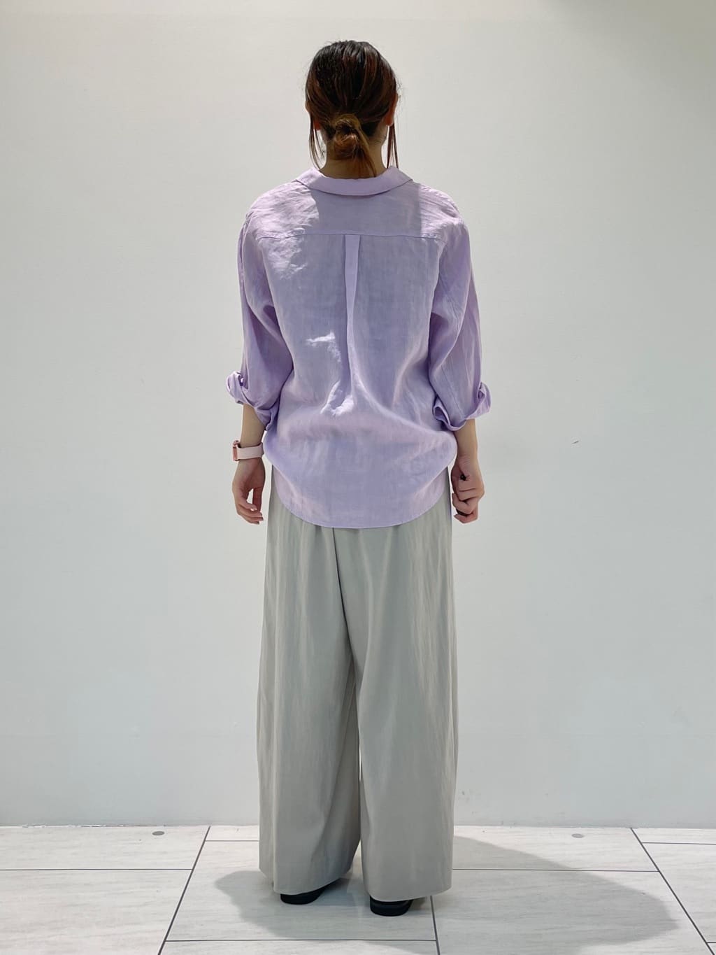 kanonさんの「INDIVI｜【褒められパンツ／洗える／ウエストゴム】ワイドタックパンツ」を使ったコーディネート