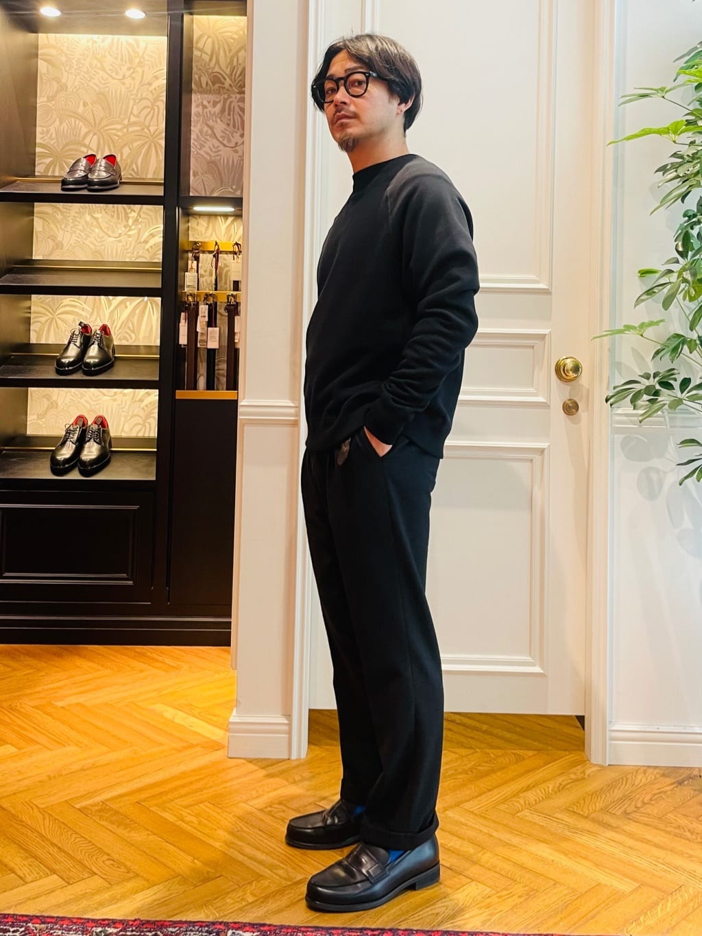 鶴田大士さんの「DRESSTERIOR｜【干場義雅&times;DRESSTERIOR】バックフリース プルオーバー」を使ったコーディネート