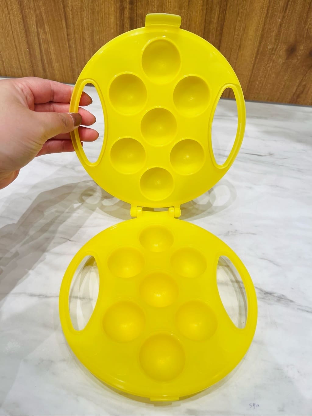 トミーさんの「212 KITCHEN STORE｜とびだせ! おにぎり」を使ったコーディネート