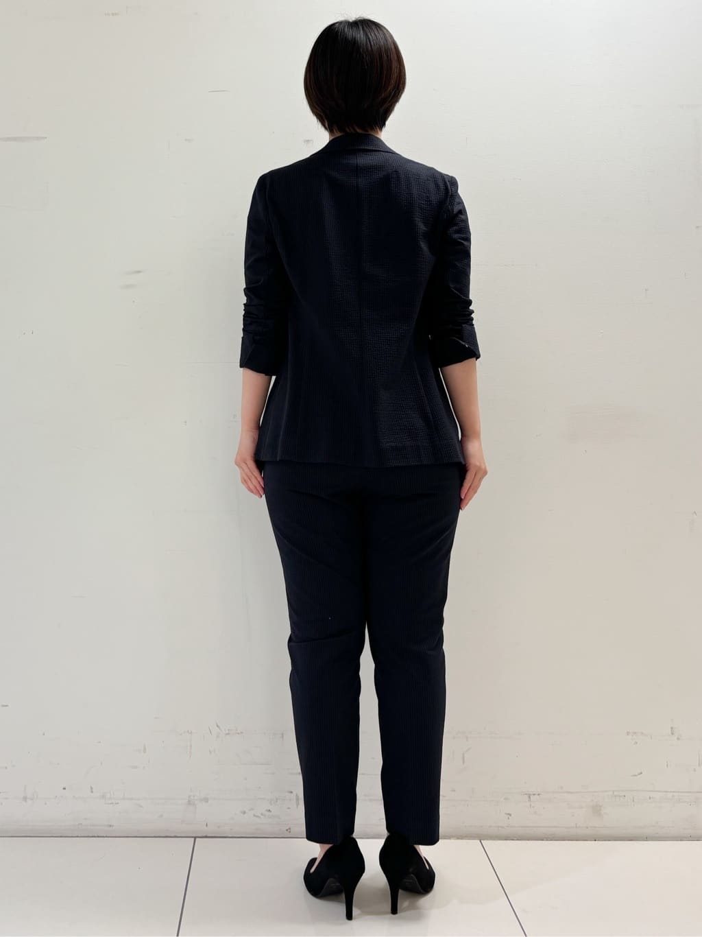 yasukoさんの「COUP DE CHANCE｜◆【洗える／日本製／ラメ入り】上品ラウンドネックプルオーバー」を使ったコーディネート