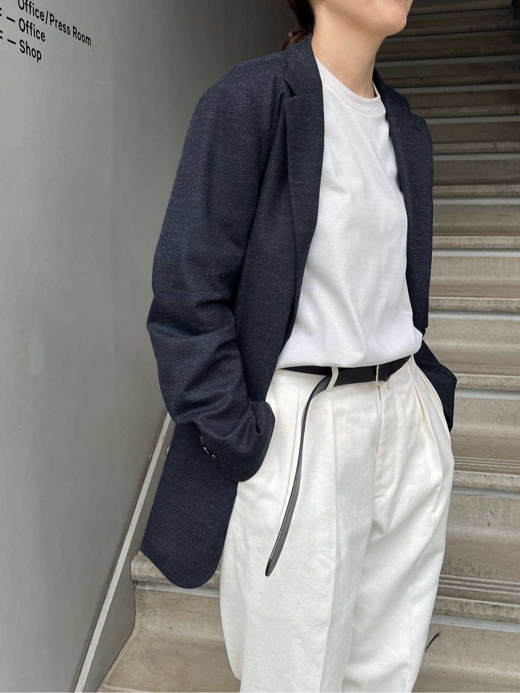 神野（jinno）さんの「TAKEO KIKUCHI｜【尾州織】リネンブレンド メッシュ ジャケット」を使ったコーディネート