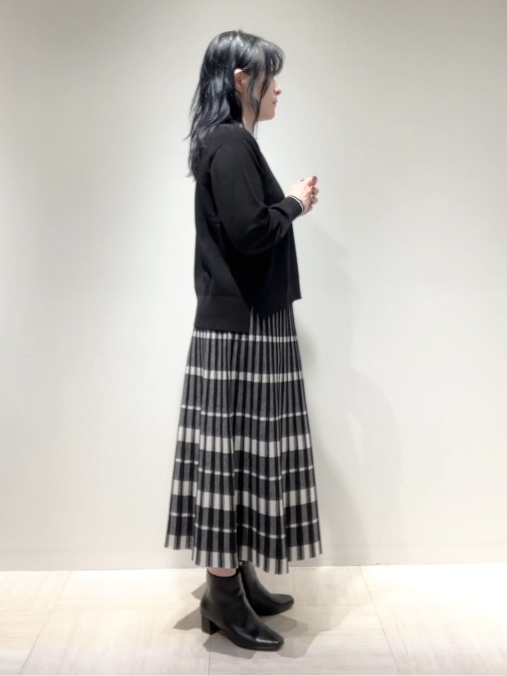 関根さんの「Reflect｜」を使ったコーディネート