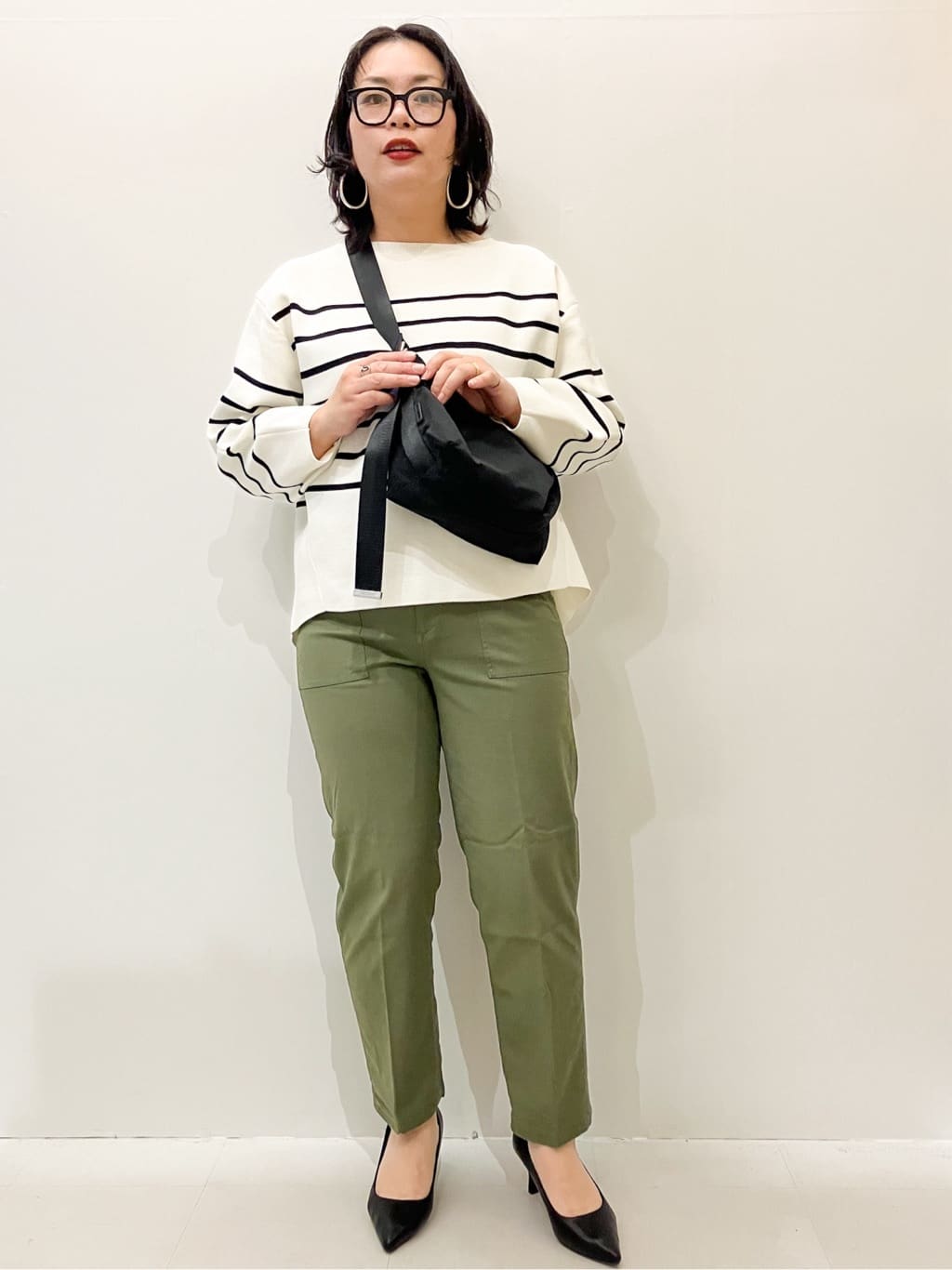 nishidaさんの「OPAQUE.CLIP｜ストレッチベイカーパンツ／オーガニックコットン混【洗濯機洗い可／ストレッチ】」を使ったコーディネート