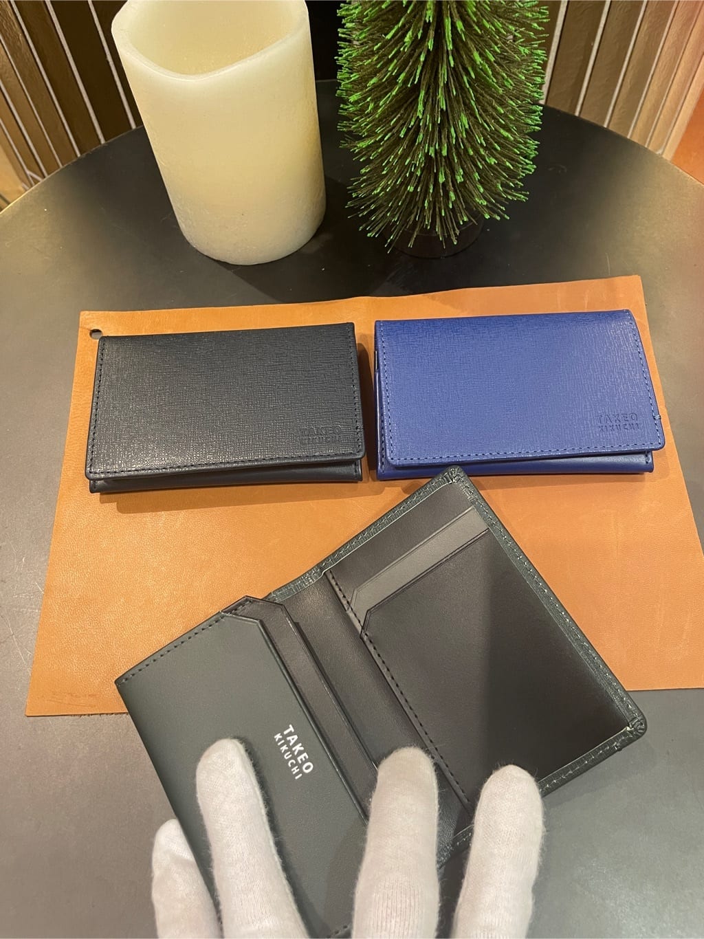 IMAIさんの「TAKEO KIKUCHI｜配色型押しレザー名刺入れ&ICカード段付き」を使ったコーディネート