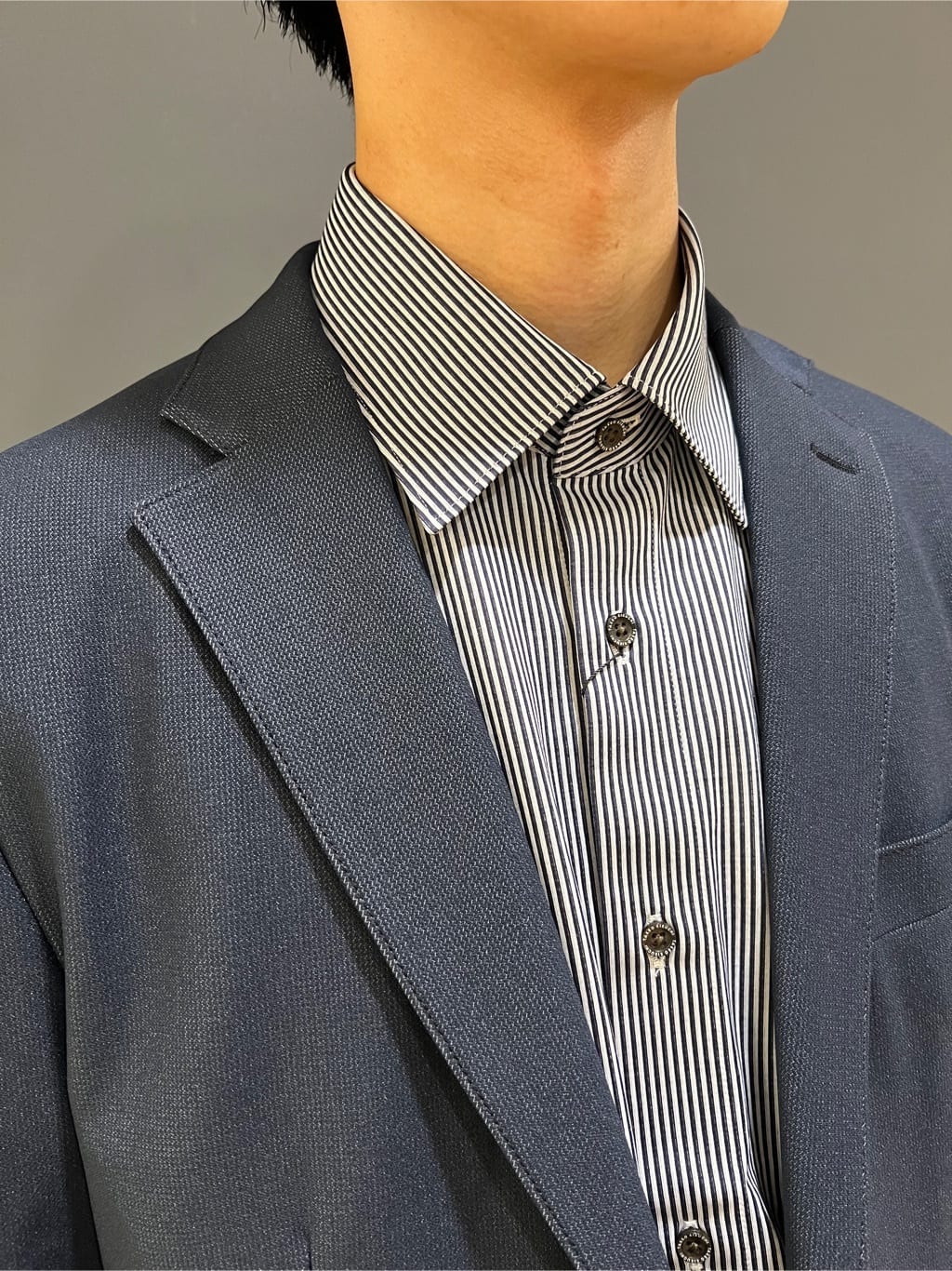 yutoさんの「TAKEO KIKUCHI｜【オフィスカジュアル対応】ドレス チノパンツ」を使ったコーディネート