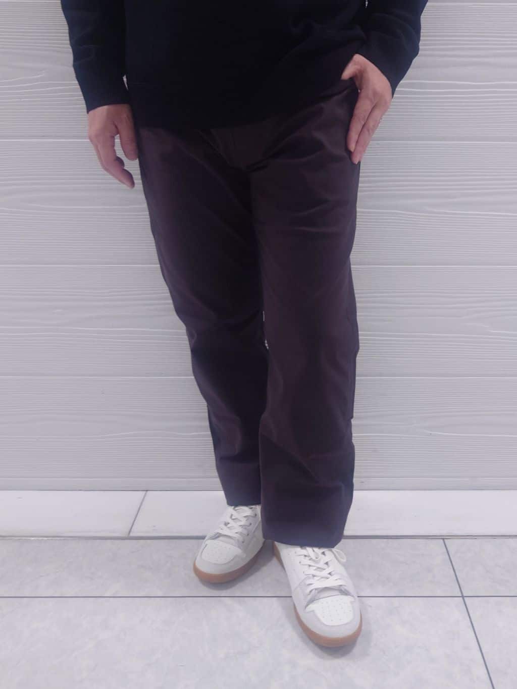 かずさんの「TAKEO KIKUCHI｜【Made in JAPAN】播州織 ストレッチ パンツ」を使ったコーディネート