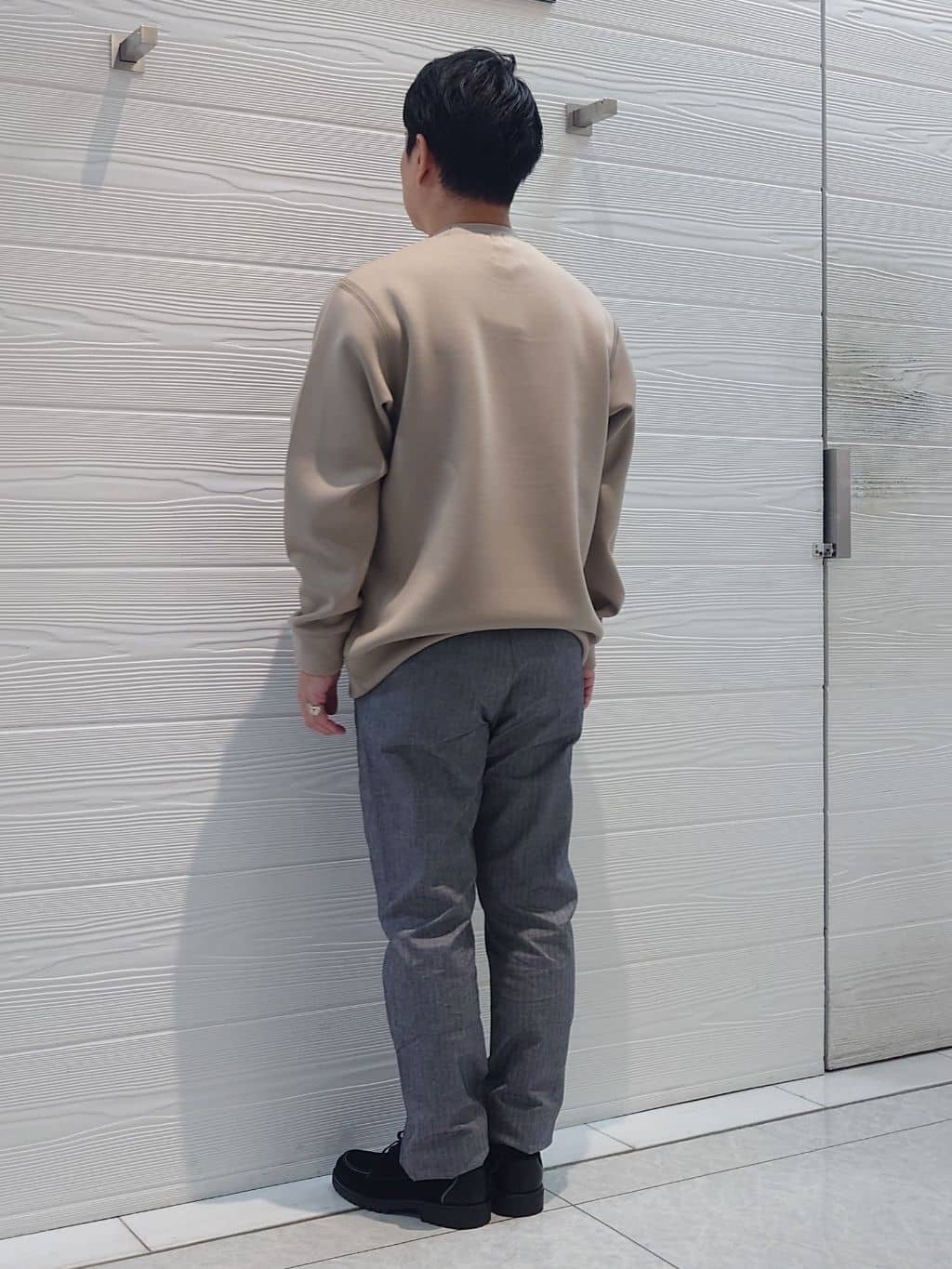 かずさんの「TAKEO KIKUCHI｜【Made in JAPAN】播州織 ヘリンボン ストレート パンツ」を使ったコーディネート