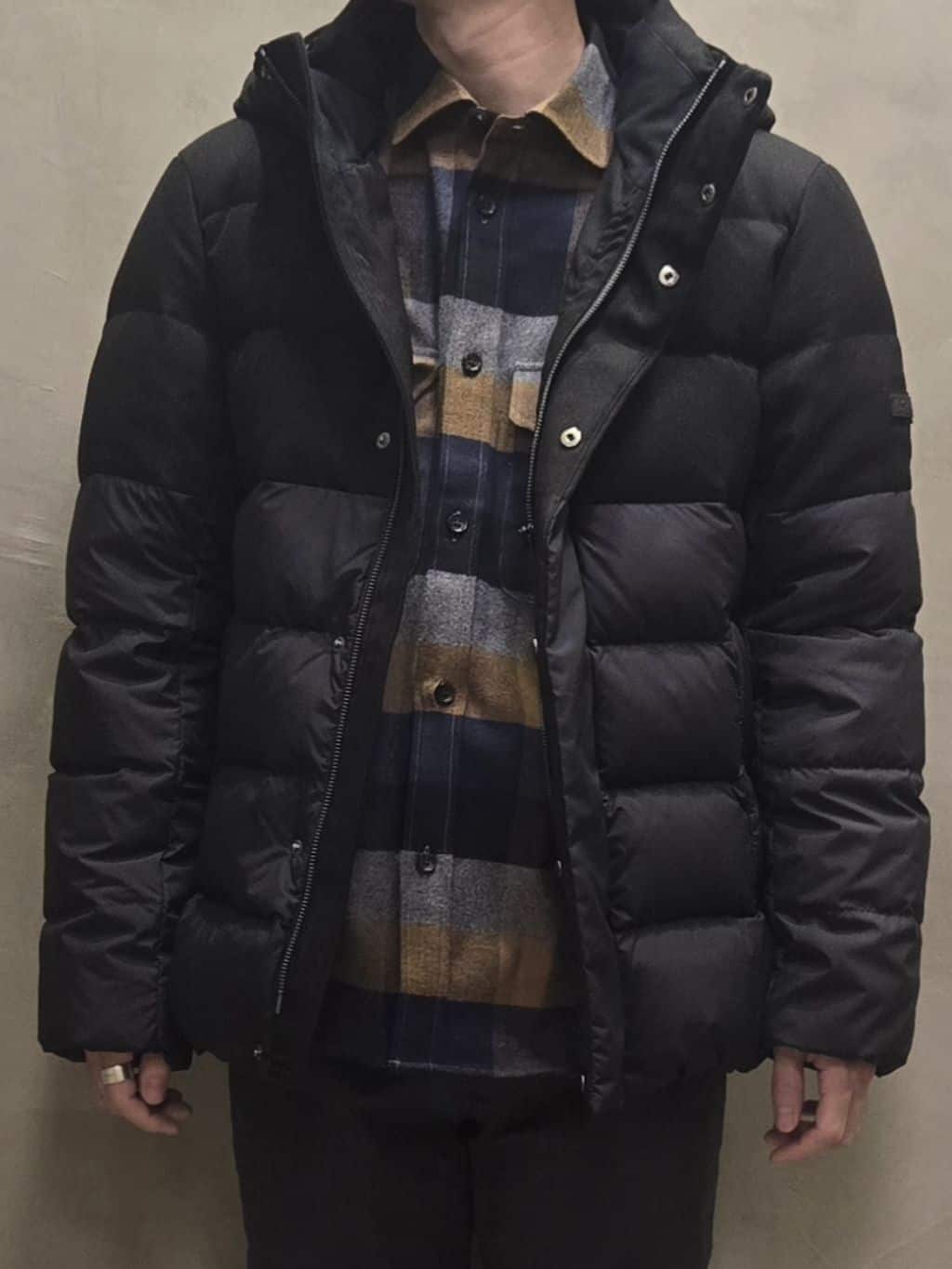 白木駆さんの「TAKEO KIKUCHI｜【Made in JAPAN】播州織 ヘリンボン ストレート パンツ」を使ったコーディネート