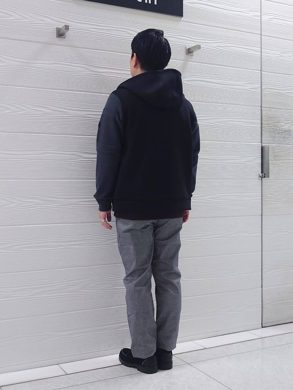 かずさんの「TAKEO KIKUCHI｜【Made in JAPAN】播州織 ヘリンボン ストレート パンツ」を使ったコーディネート