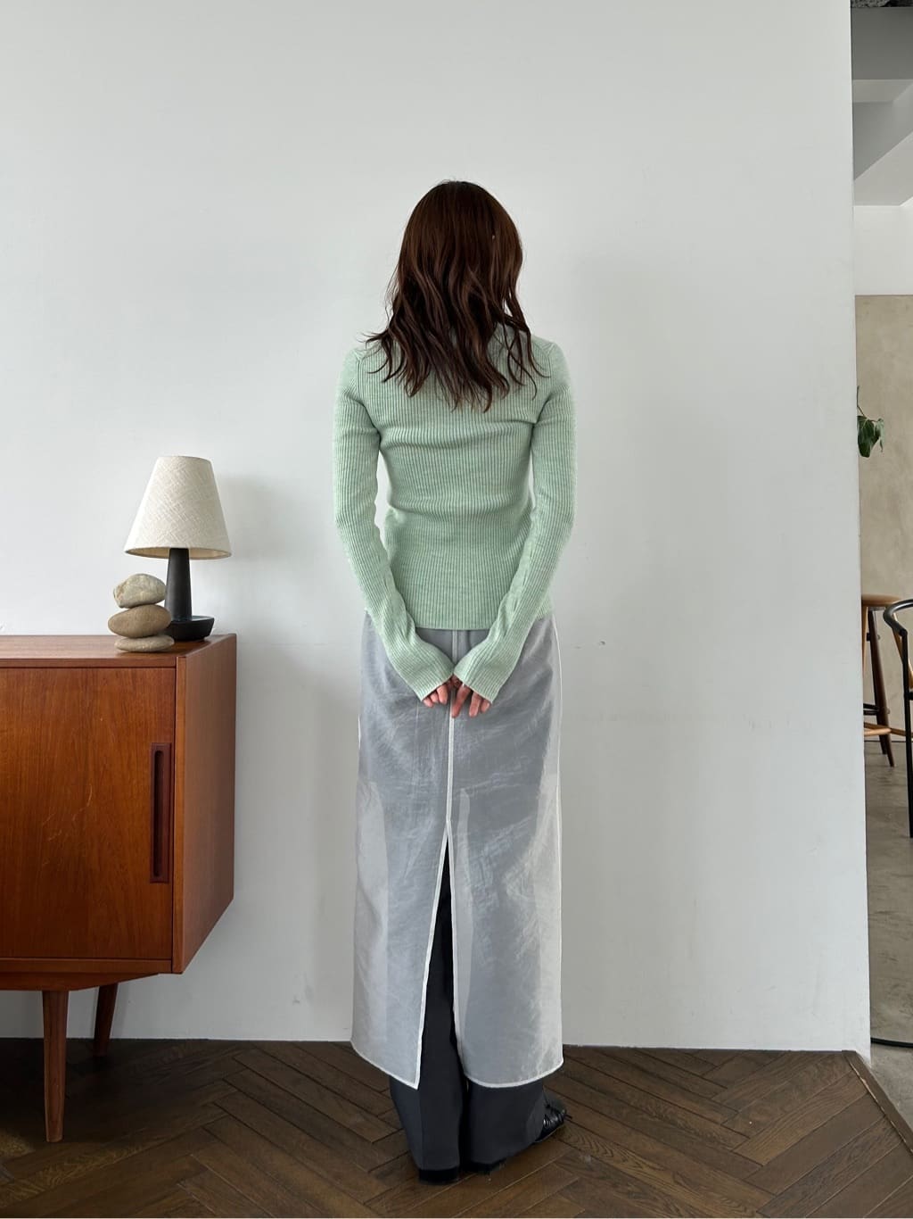 miyu maesakaさんの「CODE A｜reversible sheer skirt」を使ったコーディネート