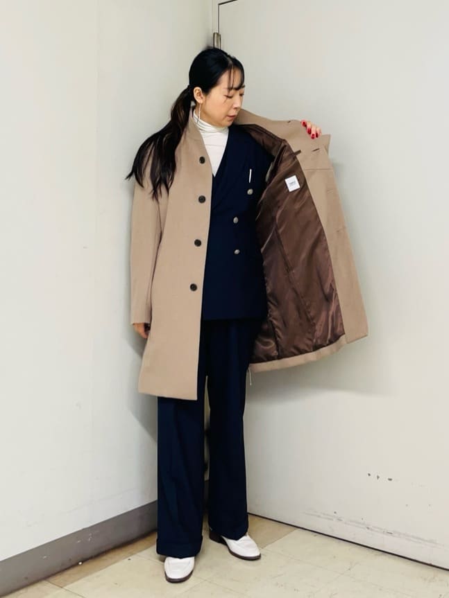 iwさんの「TAKEO KIKUCHI｜【ウールカシミヤブレンド】ビーバー調 スタンドカラー コート」を使ったコーディネート