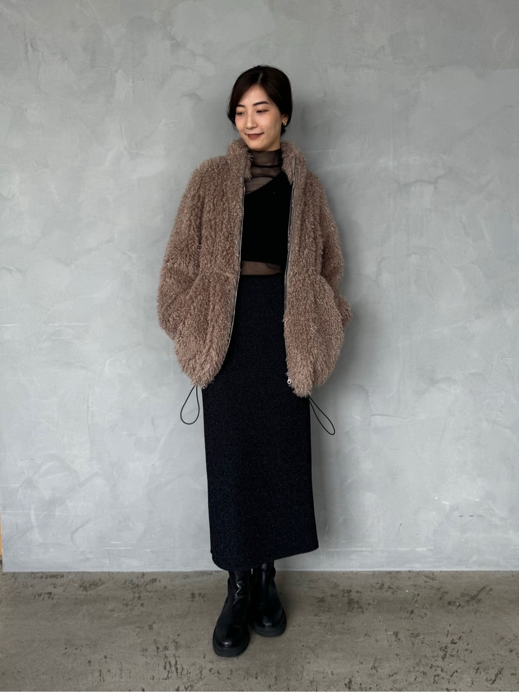 uchi__yamaさんの「CODE A｜lame skirt」を使ったコーディネート