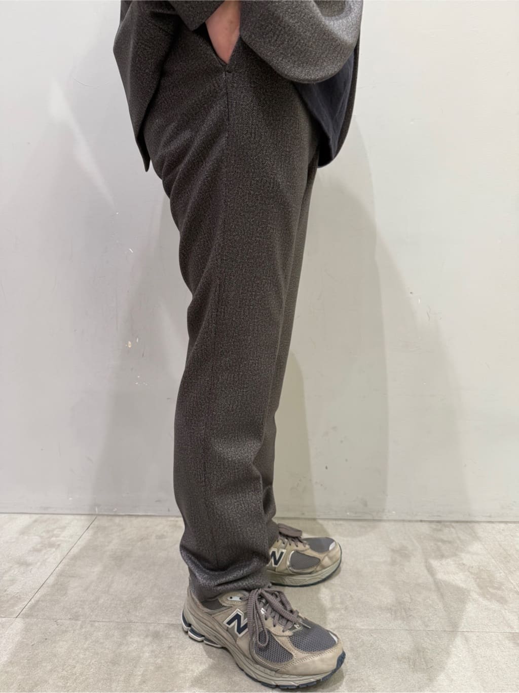 SHOTAさんの「TAKEO KIKUCHI｜【DOWN FABRIC】ダウンファブリック ドレスパンツ / セットアップ対応」を使ったコーディネート